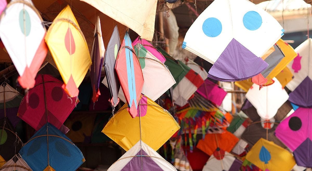 Traditional Games Played During Makar Sankranti And Why They Are Disappearing