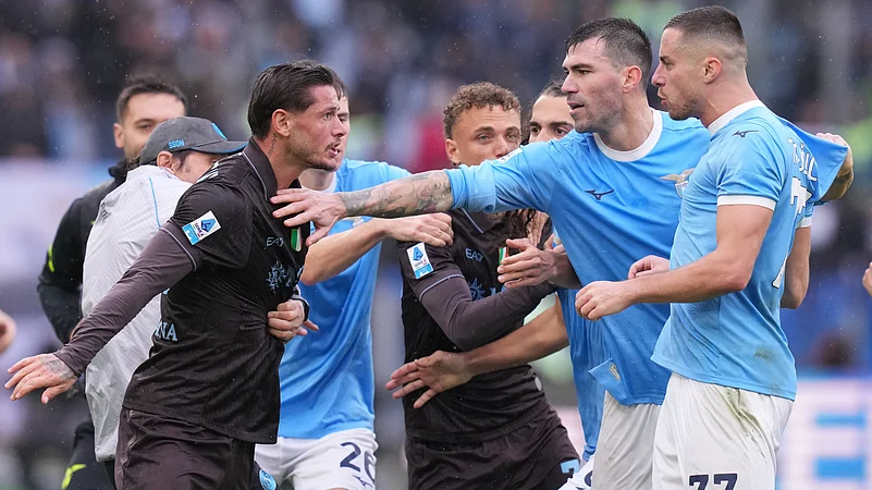Serie A Matchday 18 Roundup: Napoli Cruise, Inter Respond, Fiorentina Snatch Late Relief