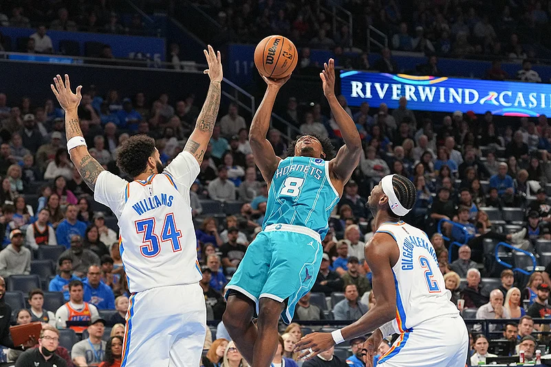 Charlotte Hornets vs Oklahoma City Thunder Basketball-Collin Sexton