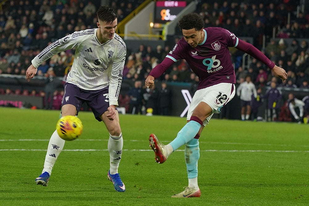 English Premier League: Burnley vs Manchester United