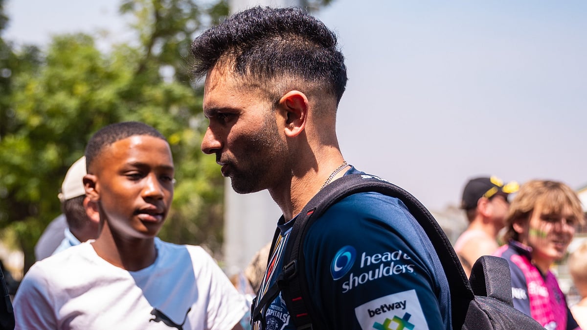 X/SA20_League : Keshav Maharaj arrives at Boland Park ahead of the SA20 game between Paarl Royals and Pretoria Capitals.