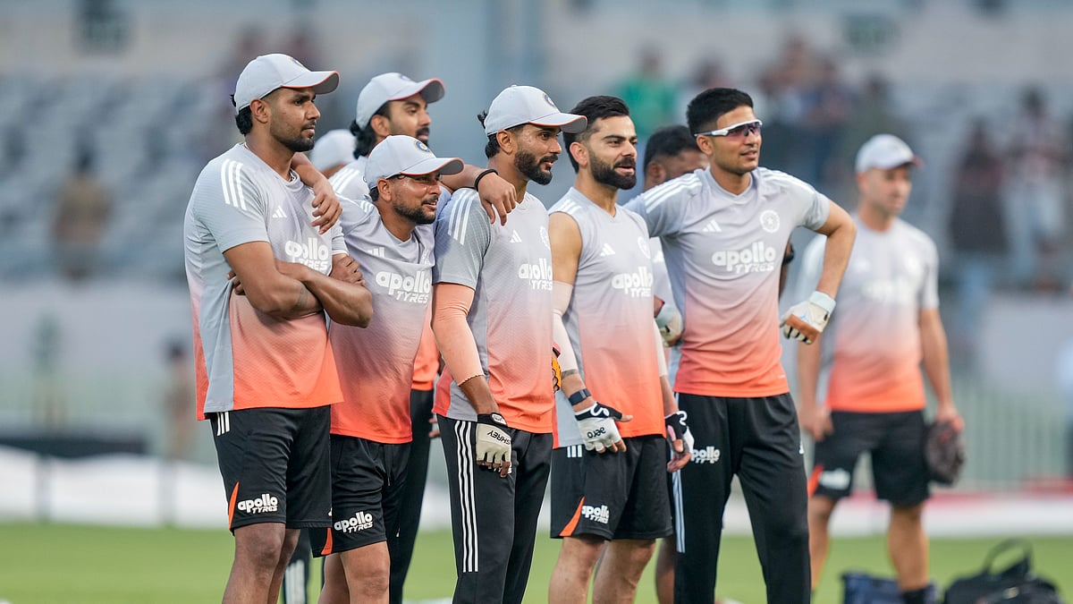 (PTI Photo/Ravi Choudhary)  : From left, India's Harshit Rana, Kuldeep Yadav, KL Rahul, Nitish Kumar Reddy, Virat Kohli and captain Shubman Gill during a practice session ahead of the first ODI cricket match of a series between India and New Zealand, at Kotambi Stadium, in Vadodara, Gujarat, Friday, Jan. 9, 2026. 