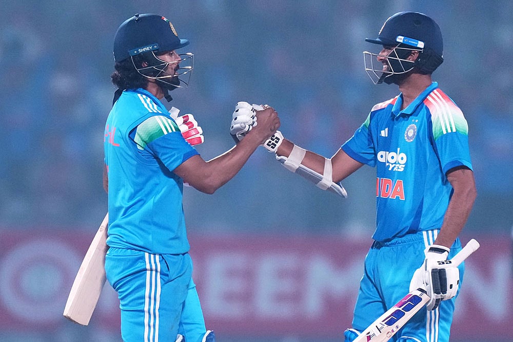 | Photo: AP/Ajit Solanki : India's KL Rahul, left, and batting partner Washington Sundar celebrate after winning the first One Day International cricket match against New Zealand in Vadodara, India.