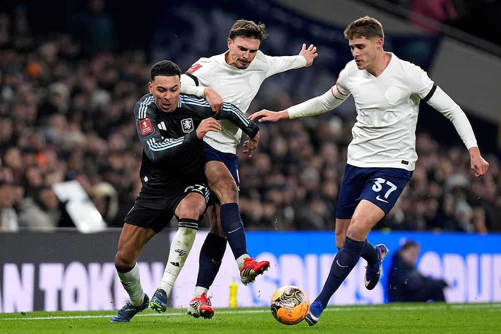 FA Cup Soccer: Tottenham Hotspur vs Aston Villa