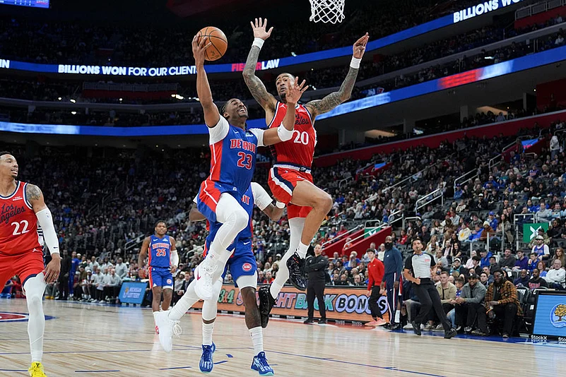 NBA Basketball Game: Los Angeles Clippers vs Detroit Pistons