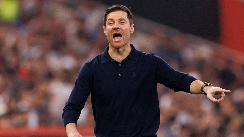 Real Madrid Sack Xabi Alonso After El Clasico Defeat