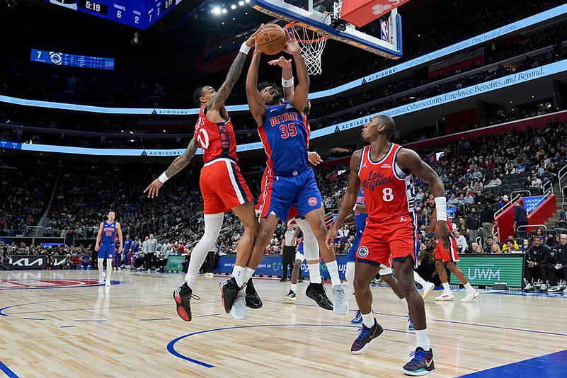 NBA: Los Angeles Clippers vs Detroit Pistons