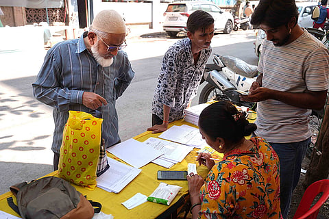 Identity verification of voters during the voting process