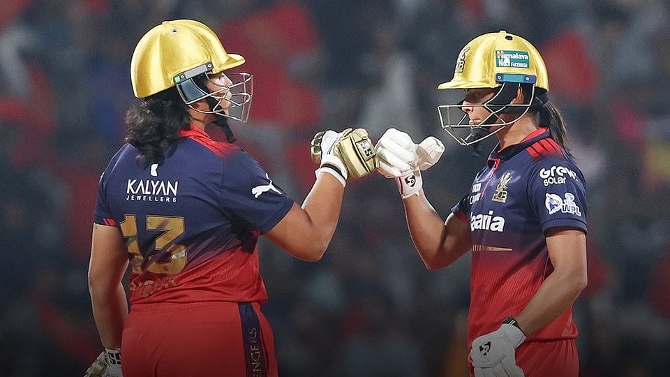X/RCBTweets : Royal Challengers Bengaluru batters in action during their match against Gujarat Giants.