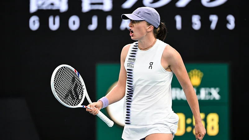 iga-swiatek-vs-yue-yuan-match-report-australian-open-2026-first-round
