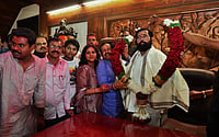 IMAGO / Hindustan Times : 6 MPs Merge With Eknath Shinde’s Shiv Sena In Major Political Boost