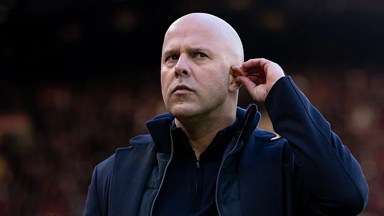 Liverpool boss Arne Slot aims at victory against Marseille - null