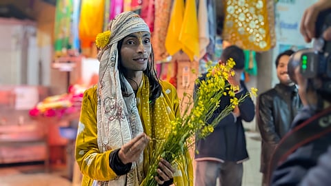 Moved to console his master, Khusro donned yellow garments, gathered the golden blooms, and sang joyful verses like "Sakal ban phool rahi sarson" (the mustard fields are in full bloom).