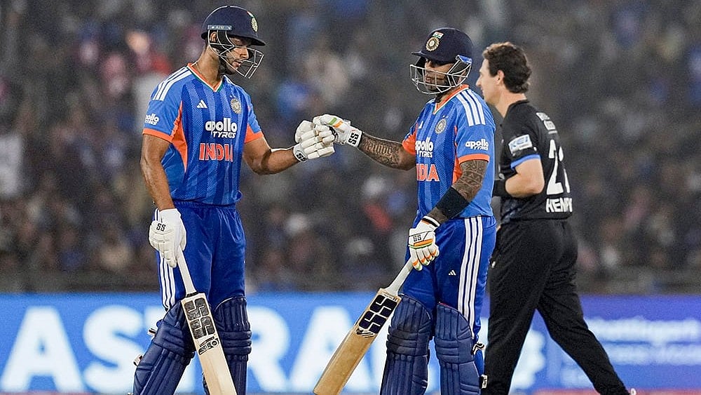 | Photo: PTI/Karma Bhutia : India's Shivam Dube and Suryakumar Yadav during the second T20I cricket match between India and New Zealand, at Shaheed Veer Narayan Singh International Cricket Stadium, in Raipur, Chhattisgarh.
