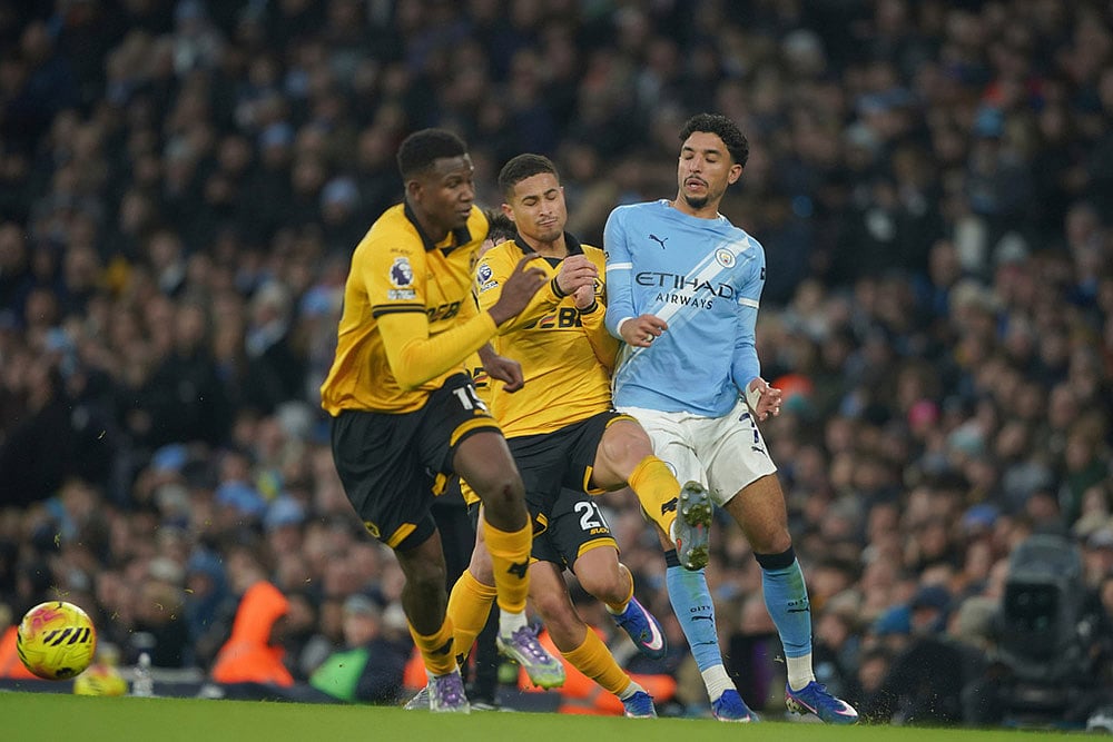 English Premier League: Wolverhampton Wanderers vs Manchester City