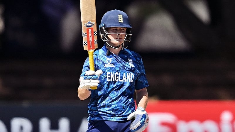 england-vs-bangladesh-live-score-icc-u19-world-cup-2026-super-six-updates-eng-v-ban-highlights