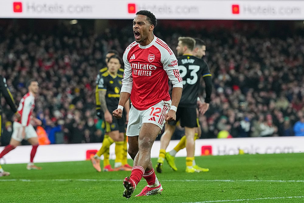 arsenal vs manchester united english premier league soccer-Jurrien Timber