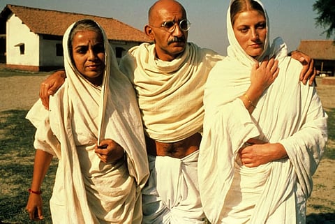 A still from the documentary RuBaRu (2011)
