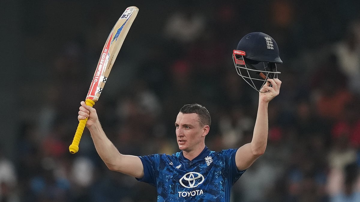 AP Photo/Eranga Jayawardena : England's captain Harry Brook celebrates his century during the third ODI cricket match between England and Sri Lanka in Colombo, Sri Lanka, Tuesday, Jan. 27, 2026. 