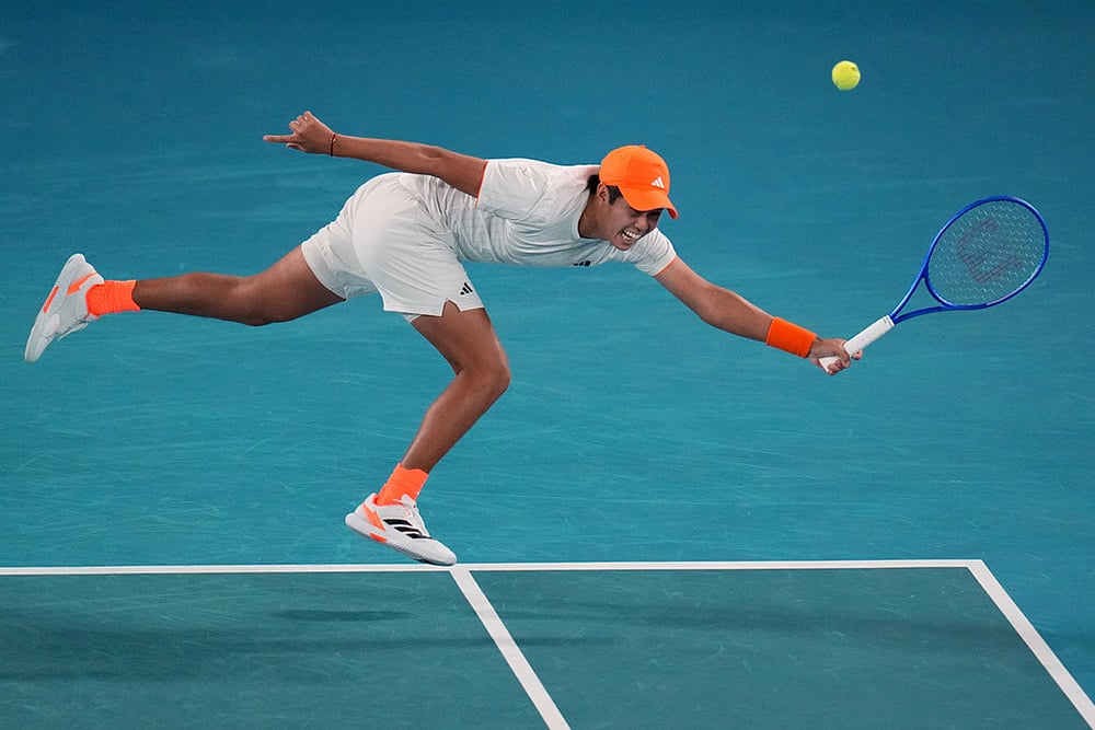Australian Open Tennis: Alexander Zverev vs Learner Tien