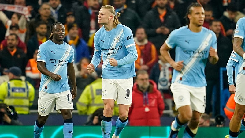 Manchester City vs Galatasaray live score UEFA Champions League 2025-26 Matchday 8