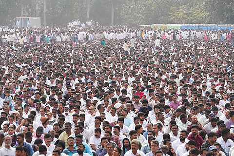 People gather for the funeral of Maharashtra Deputy Chief Minister Ajit Pawar, at Baramati in Pune district.