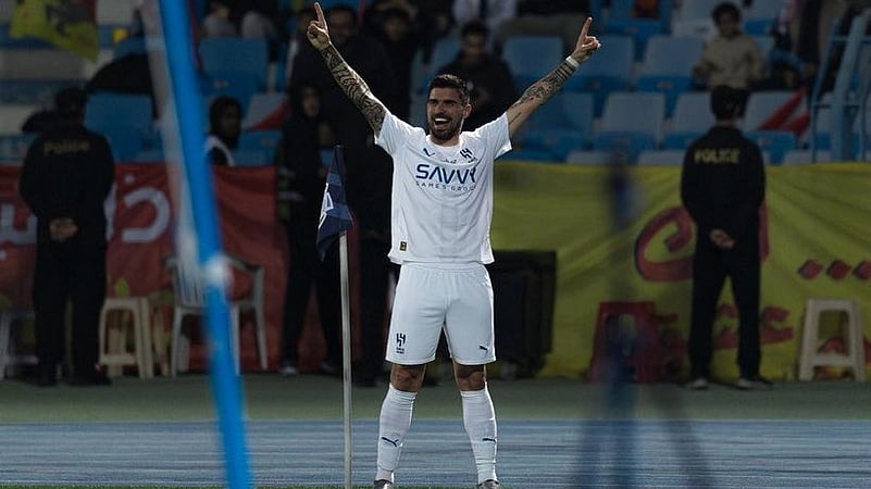 Al-Qadisiyah vs Al-Hilal live score Saudi Pro League 2025-26 matchday 19