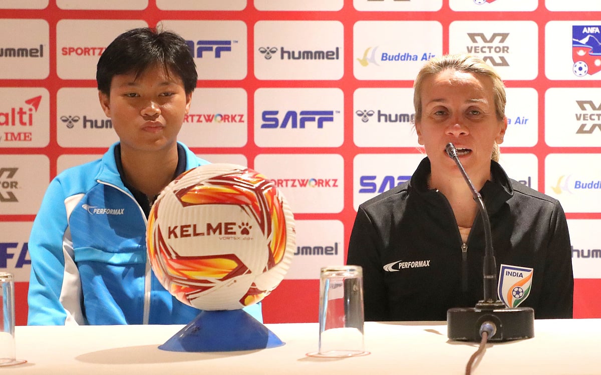 India captain Captain Julan Nongmaithem with coach Pamela Conti ahead of the SAFF U-19 Championship match against Nepal.  - | Photo: AIFF