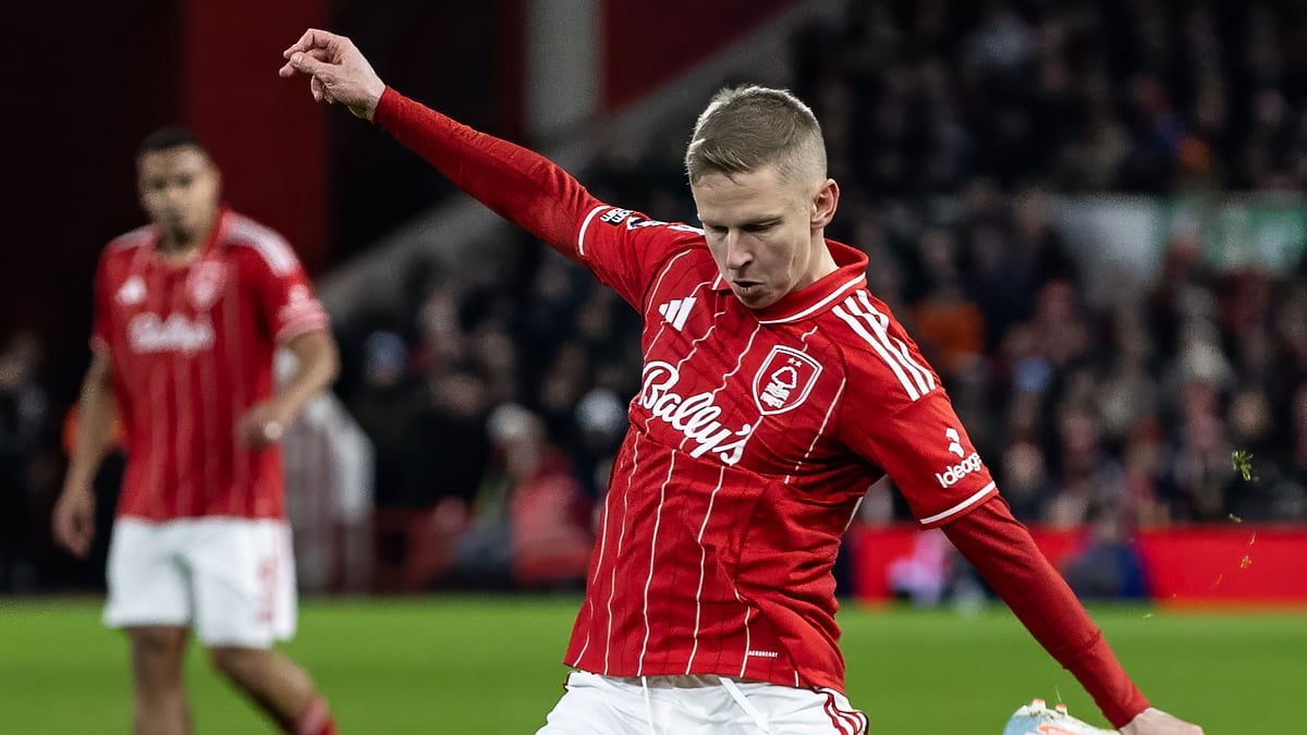 Oleksandr Zinchenko in action for Nottingham Forest.