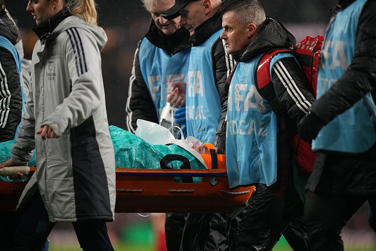 Anneke Borbe injury Arsenal FC vs SC Corinthians Women's Champions Cup final-1