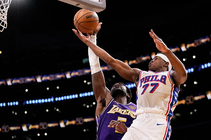 LA Lakers vs Philadelphia 76ers NBA basketball game-Vj Edgecombe