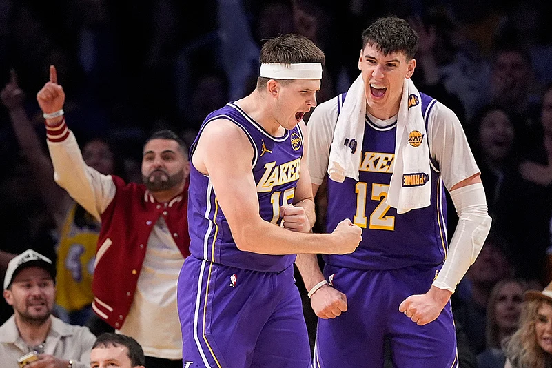 LA Lakers vs Philadelphia 76ers NBA basketball game-Austin Reaves