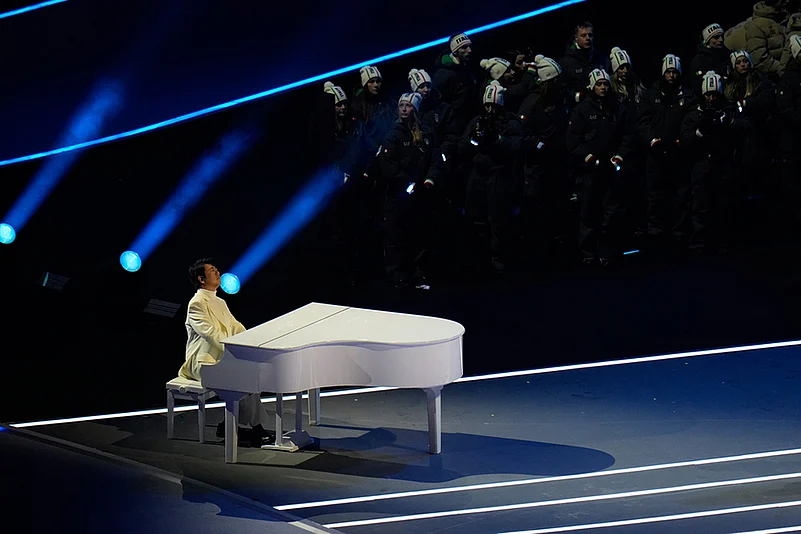 Milan Cortina Olympics Opening Ceremony photos-Chinese pianist Lang Lang