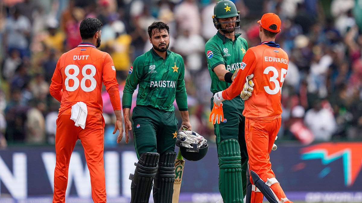 AP/Eranga Jayawardena : Pakistan vs Netherlands: PAK edged out NED in close game in the T20 WC opener.