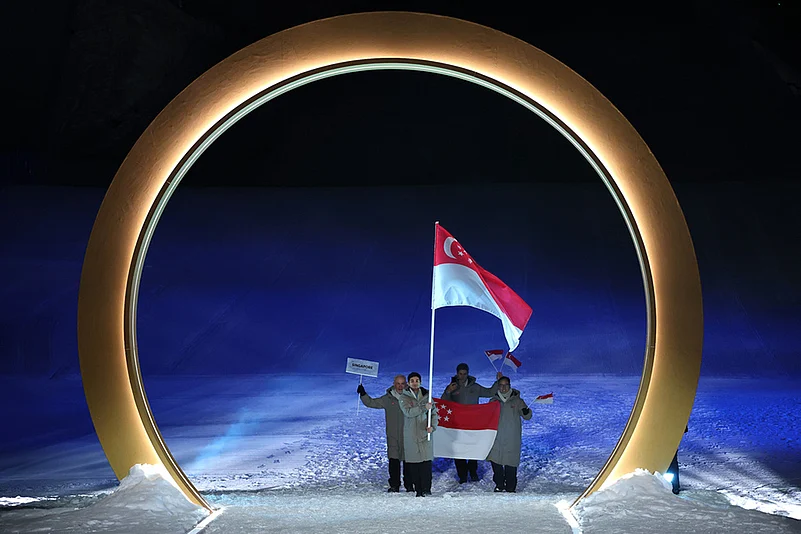 Milan Cortina Olympics Opening Ceremony photos-Singapores team