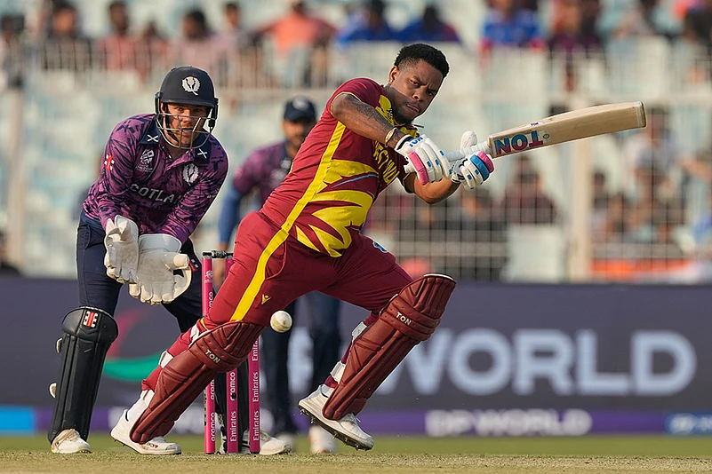 Scotland vs West Indies T20 World Cup cricket photos-Shimron Hetmyer