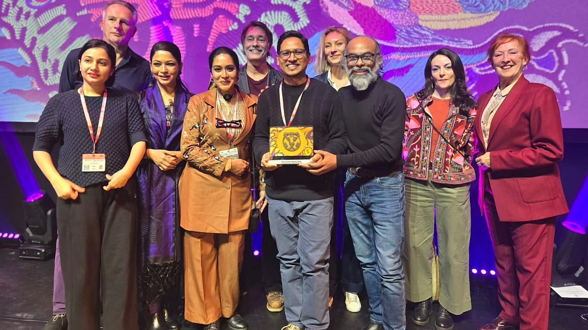 Facebook/Azmeri Haque : Bangladesh's Master wins Big Screen Award at Rotterdam Film Festival
