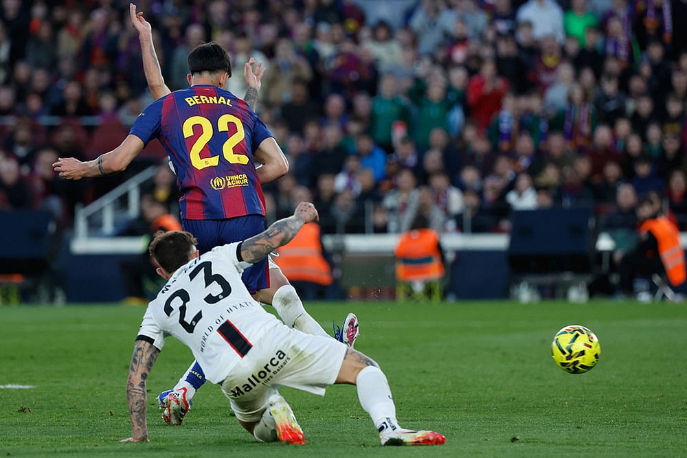 La Liga Soccer Match: Barcelona vs Mallorca
