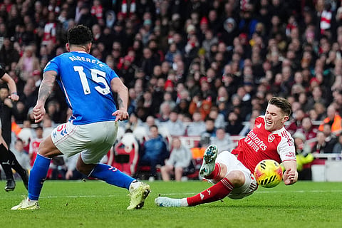 Arsenal's Viktor Gyokeres, right, scores during the English Premier League soccer match between Arsenal and Sunderland in London.