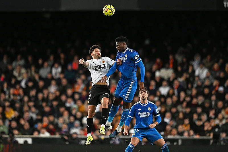 Valencia vs Real Madrid Spanish la liga soccer match-Hugo Duro