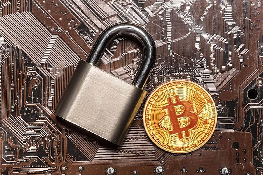 Can Privacy-Preserving Compliance Exist On Public Blockchains?