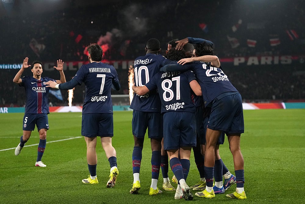 PSG vs Marseille France League One Soccer match-Khvicha Kvaratskhelia