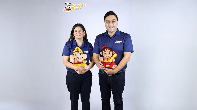 Sukriti Mendiratta & Rajat Mendiratta - null