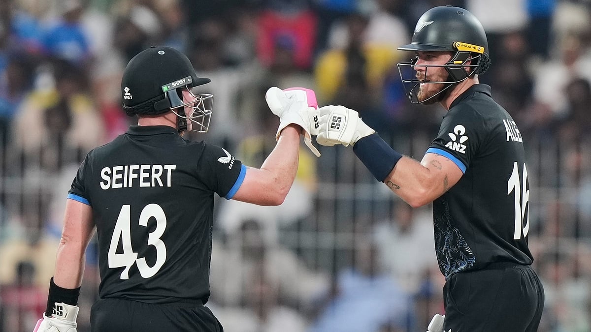 (AP Photo/Mahesh Kumar A.) : New Zealand's Finn Allen, right and Tim Seifert greets each other during the T20 World Cup cricket match between New Zealand and United Arab Emirates in Chennai, India, Tuesday, Feb. 10, 2026
