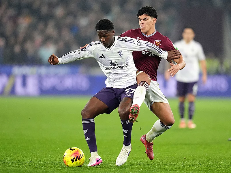 West Ham vs Manchester United Premier league soccer match-Kobbie Mainoo