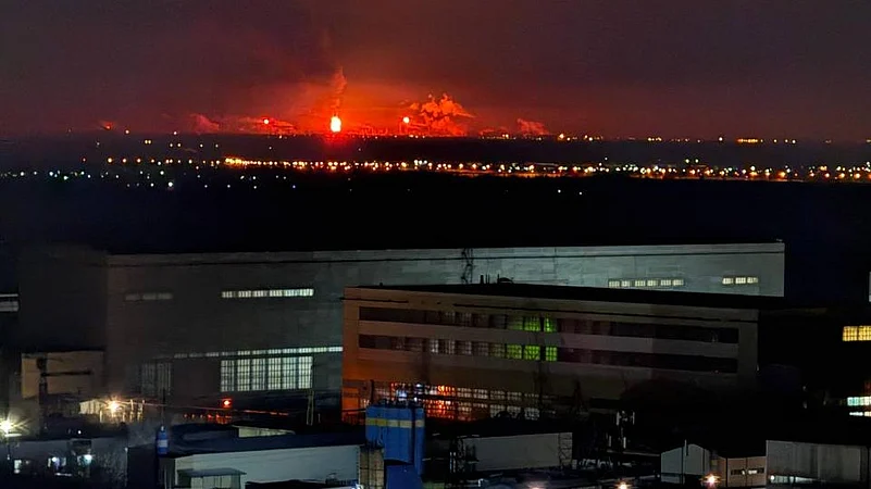 Volgograd drone attack
Drone attack Russia Volgograd
Volgograd plant fire
