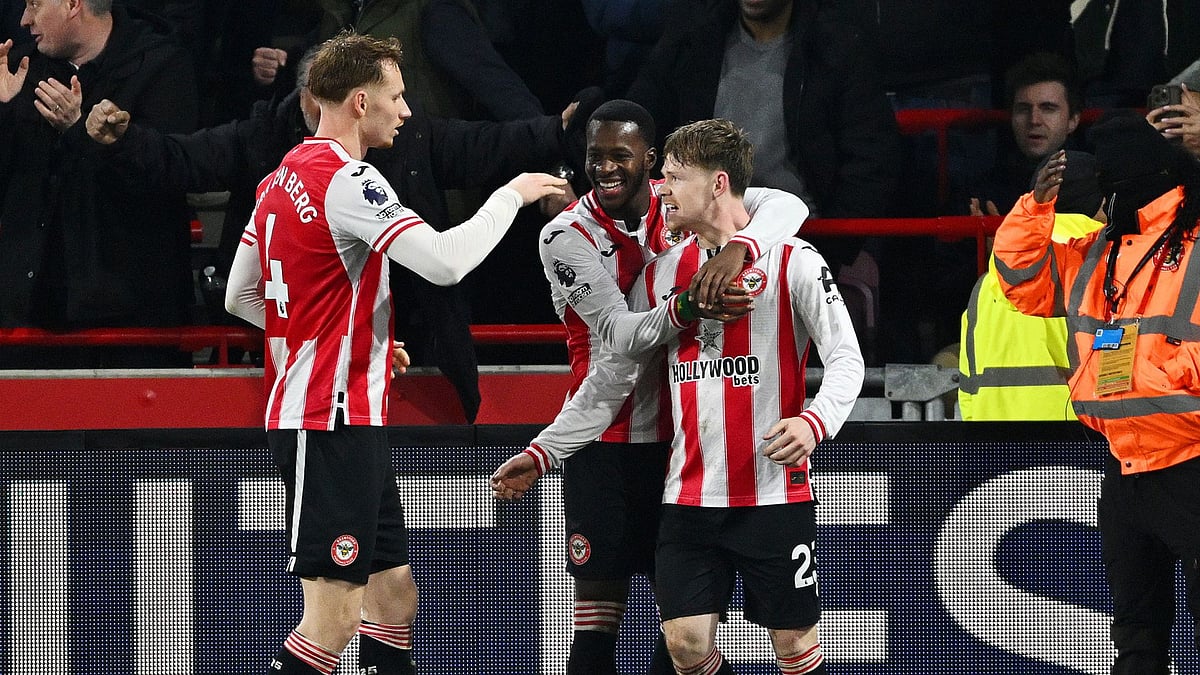 Keane Lewis-Potter celebrates