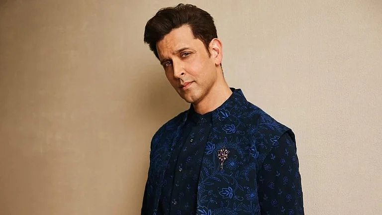 Hrithik Roshan clarifies reports of being approached for Don 3 - null