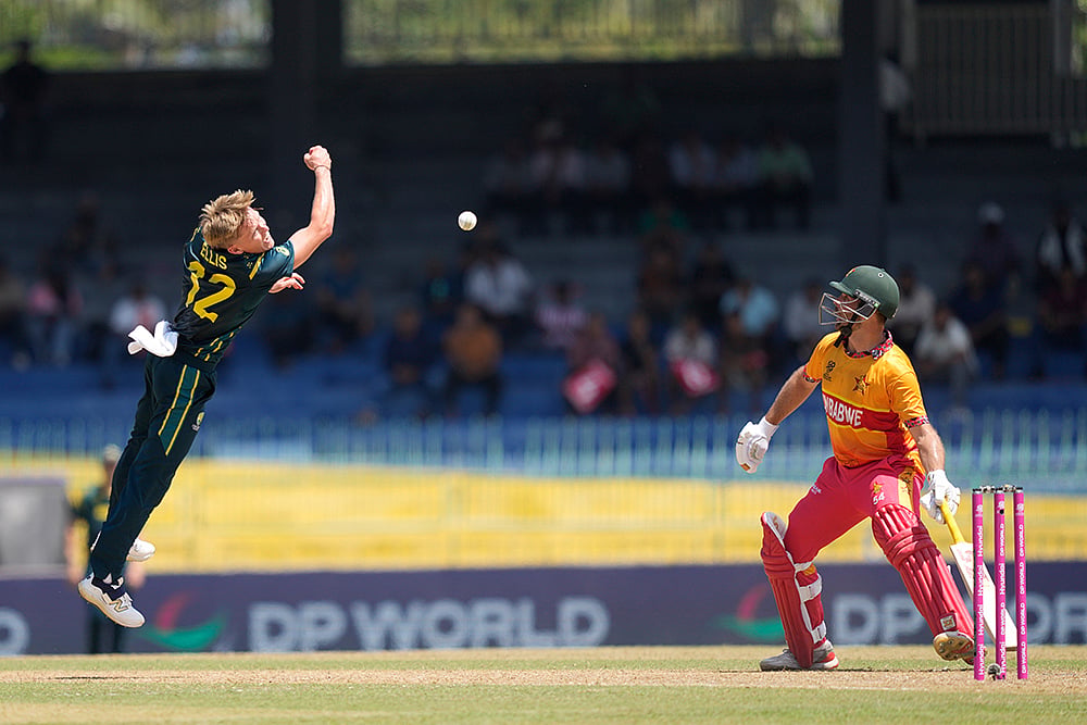 Australia vs Zimbabwe T20 cricket world cup match-Nathan Ellis