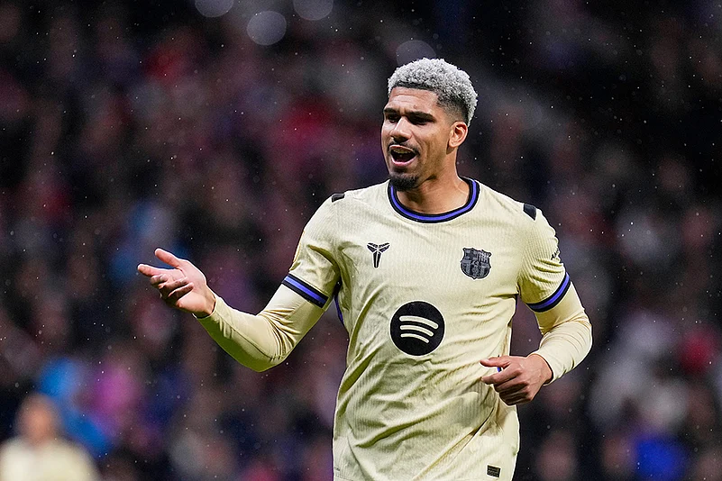 Barcelona Vs Atletico Madrid Spain Copa del Rey Soccer-Ronald Araujo